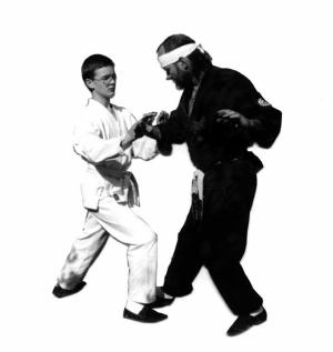 Master Chinda and Sempai Raul Chinda, age 15, praticing push hands